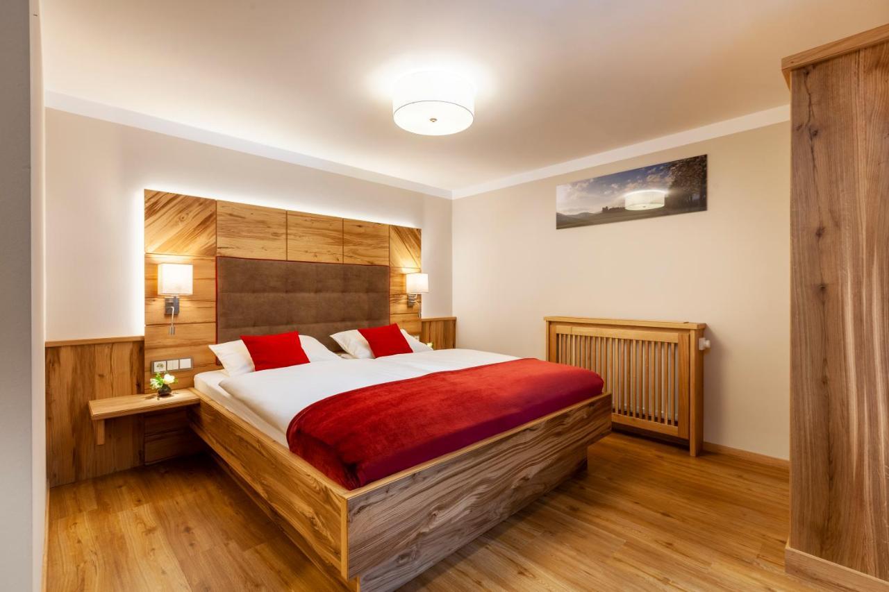 Genusshotel Hohenbogen Neukirchen beim Heiligen Blut Bagian luar foto